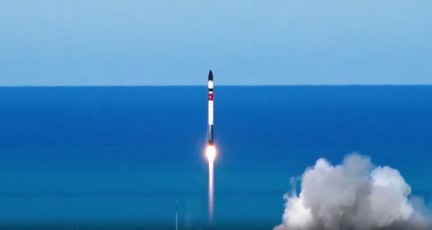 국산 ‘초소형 군집위성 1호기’ 발사 성공 확인…11월부터 지구관측 시작…